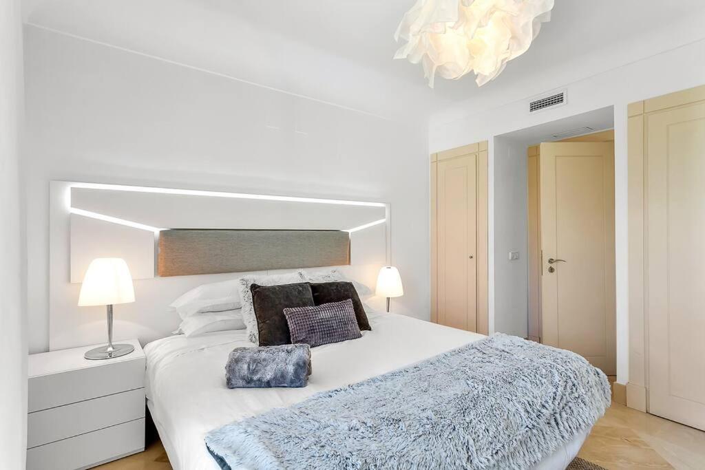 Yolo Spaces - Sotogrande Sea View Penthouse ซานโรเก ภายนอก รูปภาพ