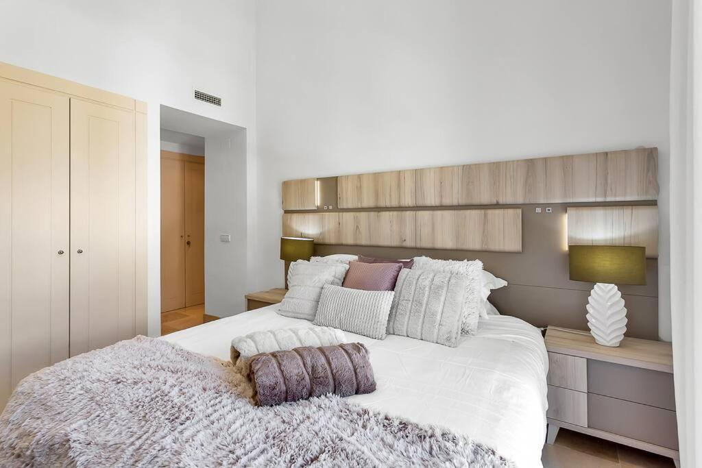 Yolo Spaces - Sotogrande Sea View Penthouse ซานโรเก ภายนอก รูปภาพ