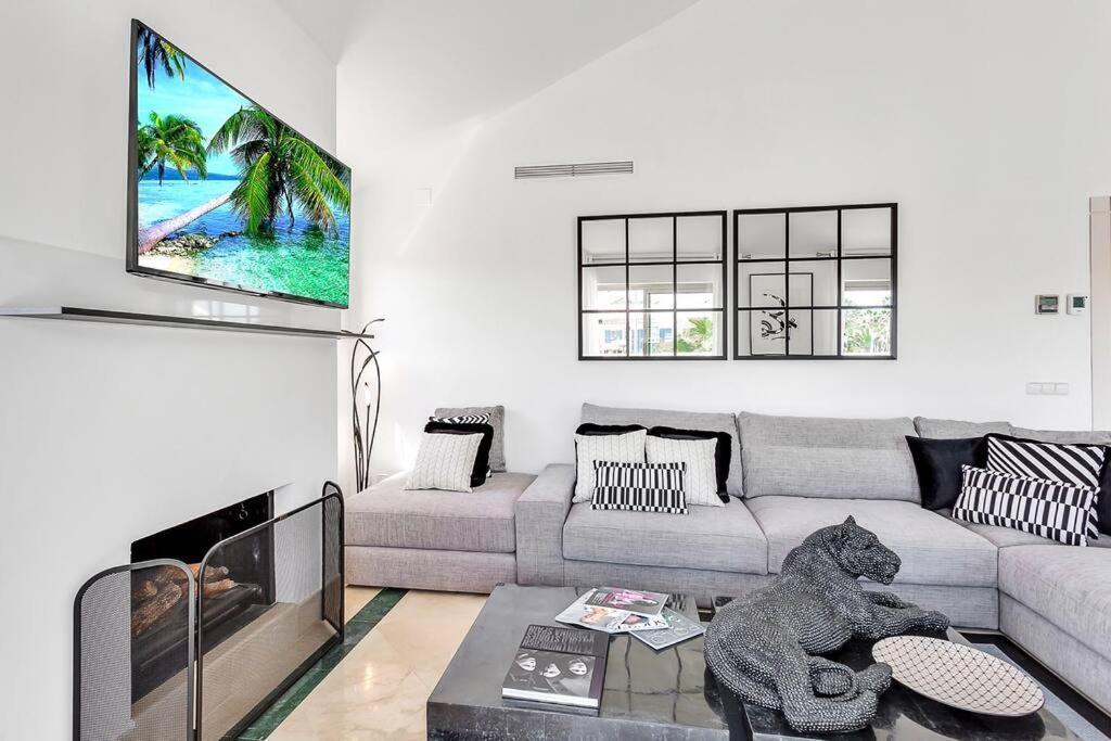 Yolo Spaces - Sotogrande Sea View Penthouse ซานโรเก ภายนอก รูปภาพ