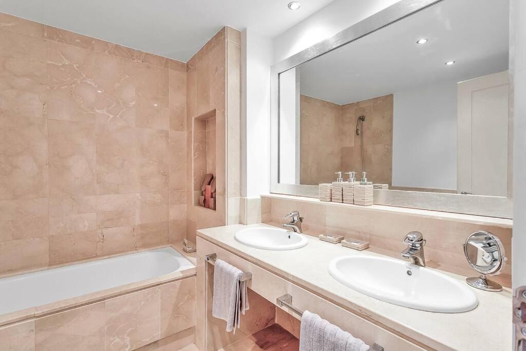 Yolo Spaces - Sotogrande Sea View Penthouse ซานโรเก ภายนอก รูปภาพ