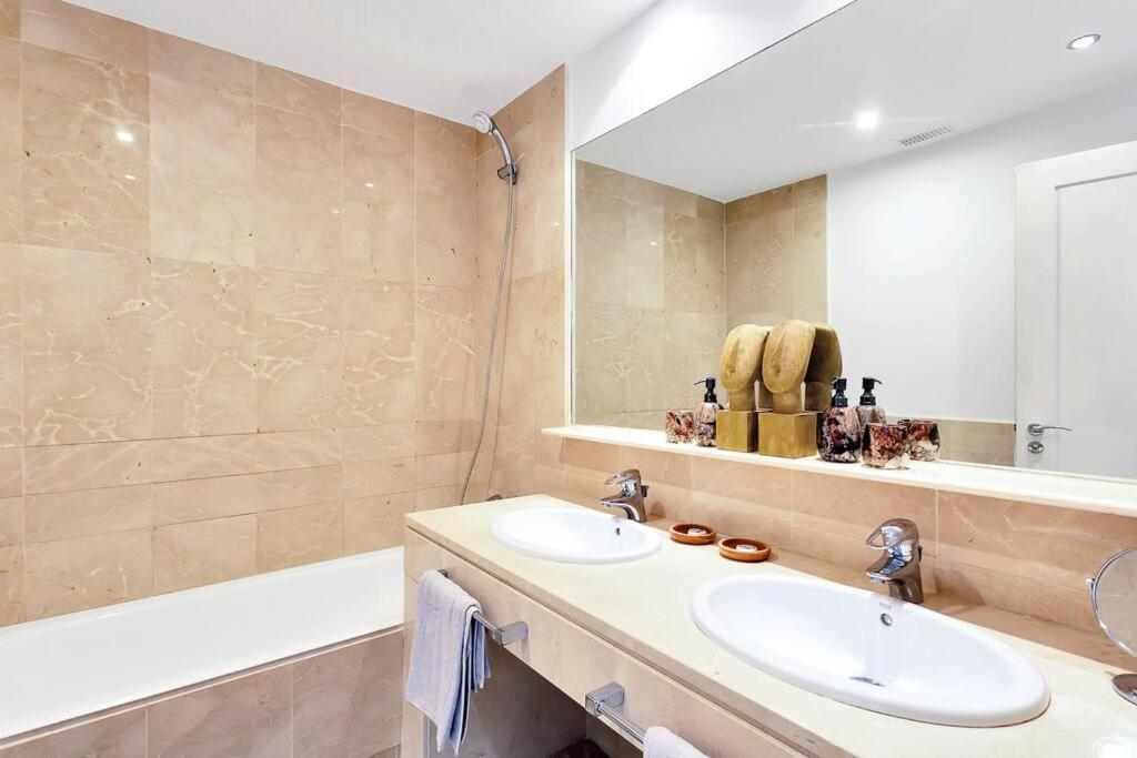 Yolo Spaces - Sotogrande Sea View Penthouse ซานโรเก ภายนอก รูปภาพ