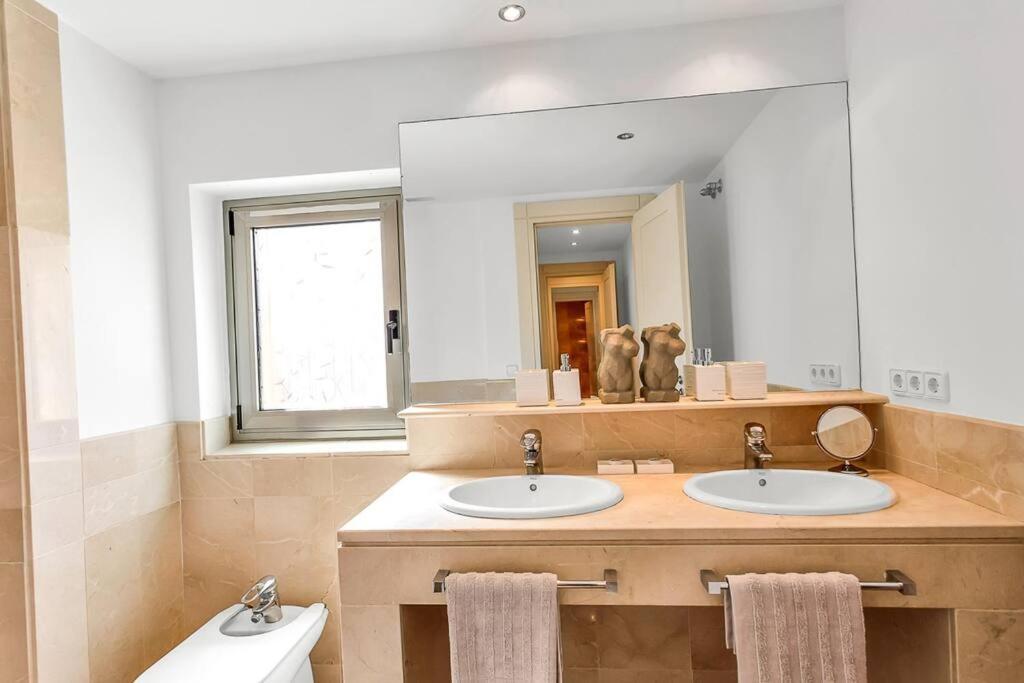 Yolo Spaces - Sotogrande Sea View Penthouse ซานโรเก ภายนอก รูปภาพ