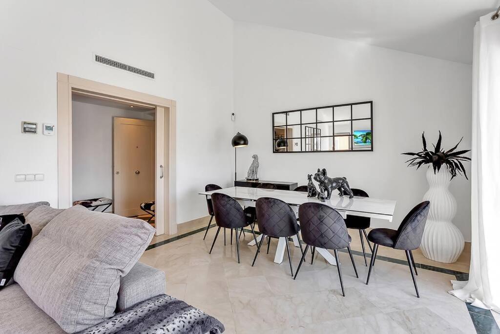 Yolo Spaces - Sotogrande Sea View Penthouse ซานโรเก ภายนอก รูปภาพ