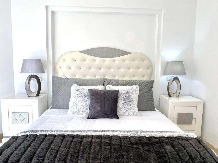 Yolo Spaces - Sotogrande Sea View Penthouse ซานโรเก ภายนอก รูปภาพ
