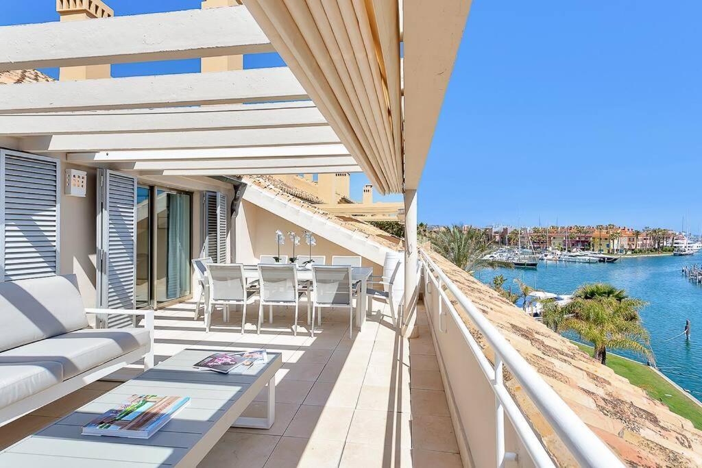 Yolo Spaces - Sotogrande Sea View Penthouse ซานโรเก ภายนอก รูปภาพ