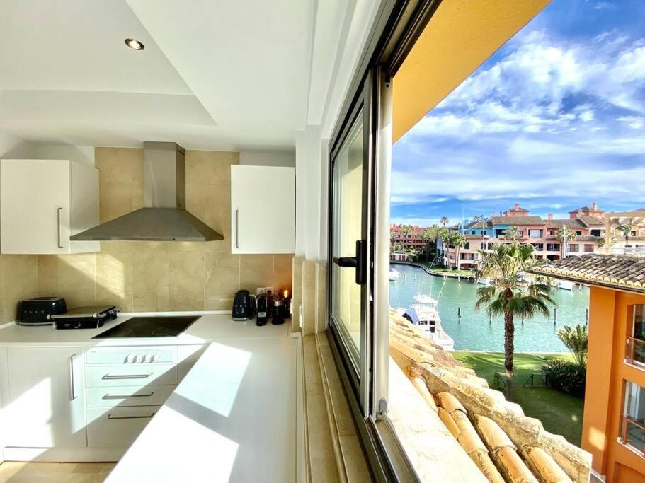 Yolo Spaces - Sotogrande Sea View Penthouse ซานโรเก ภายนอก รูปภาพ