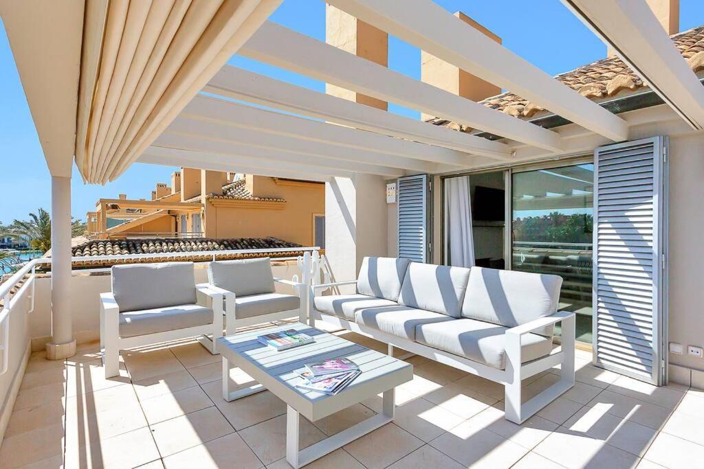 Yolo Spaces - Sotogrande Sea View Penthouse ซานโรเก ภายนอก รูปภาพ